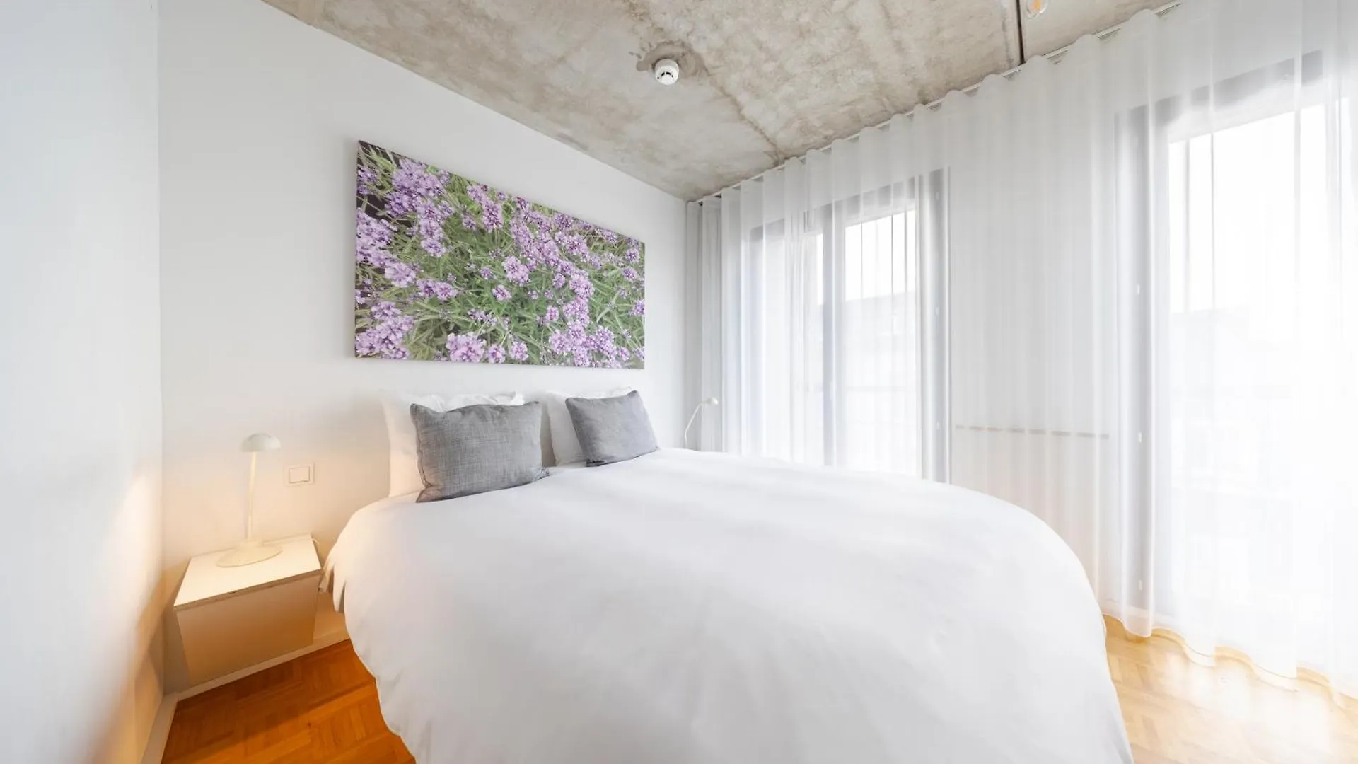 ****  Banks Antwerp Hotel Belgium
