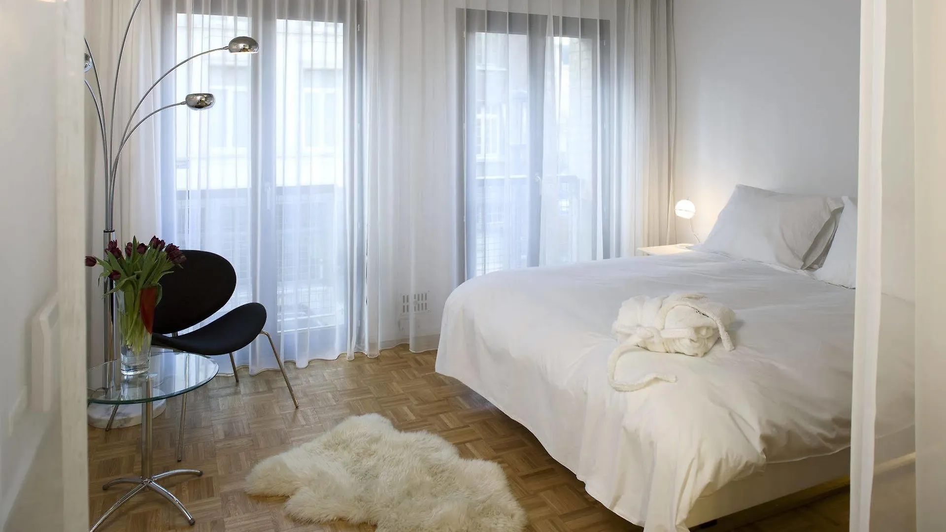Banks Antwerp Hotel