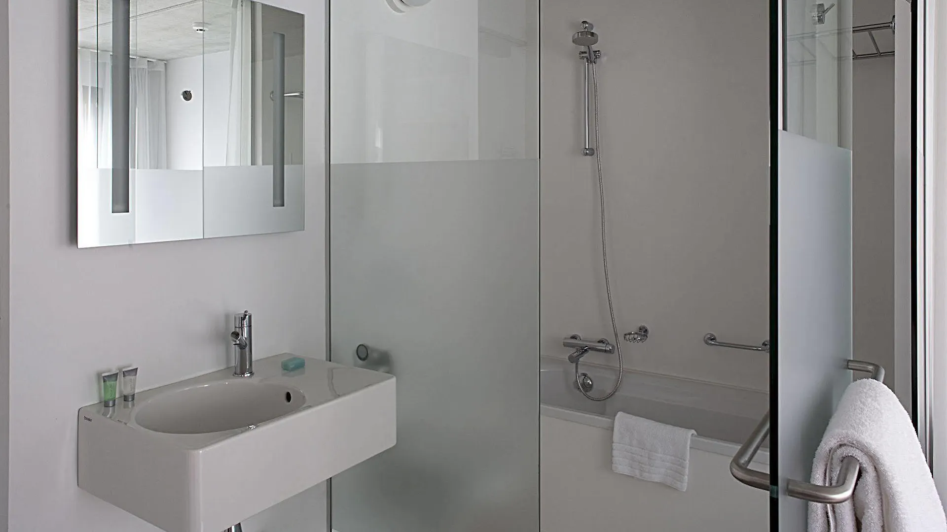 Banks Antwerp Hotel