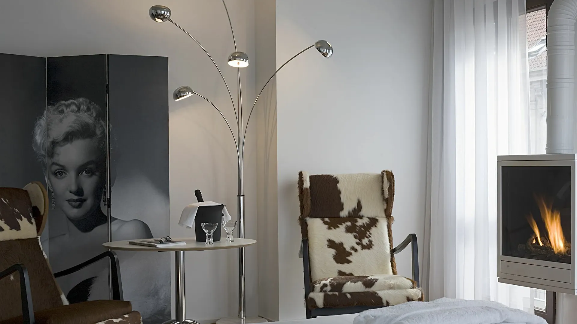 Banks Antwerp Hotel