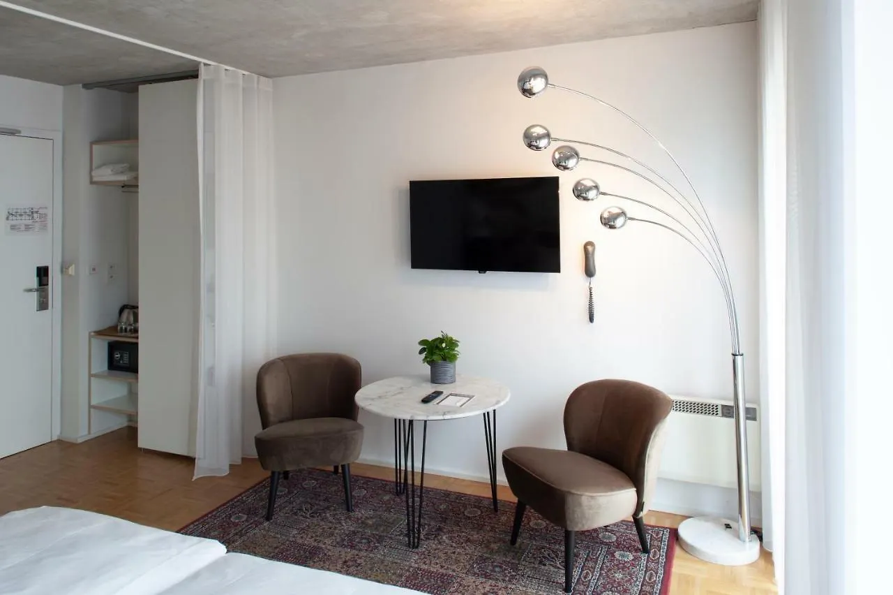 Banks Antwerp Hotel 4*,